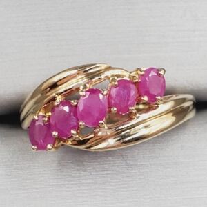 10k Yellow Gold Ruby Ring
